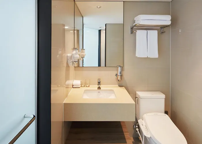 Express Hongdae By Ihg 4*